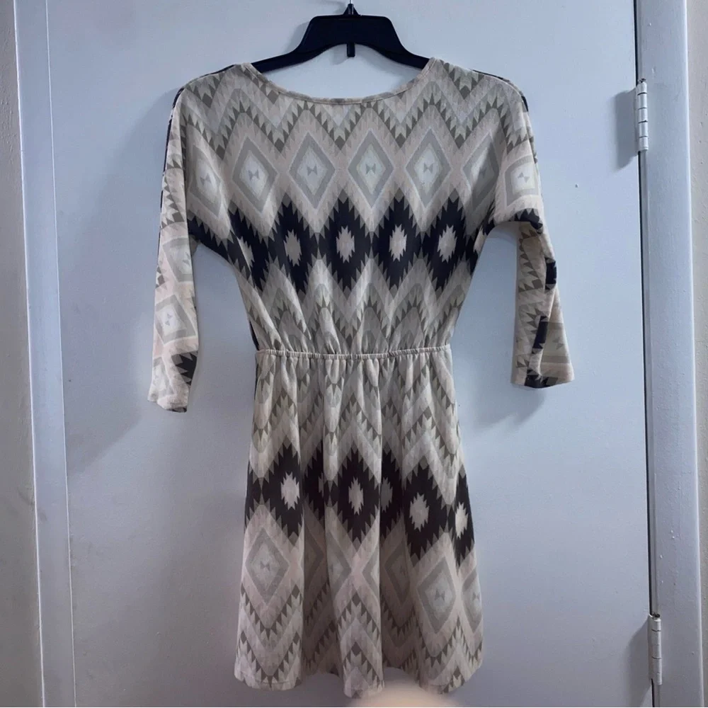 Charlotte Russe Sz S Zigzag Pattern Midi Dress‎ - Black and Cream - Picture 2 of 5